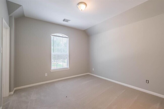 Building Photo - 17627 Quiet Loch Ln