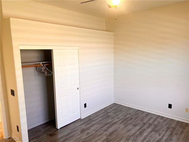 Building Photo - 41 Sahalee Dr