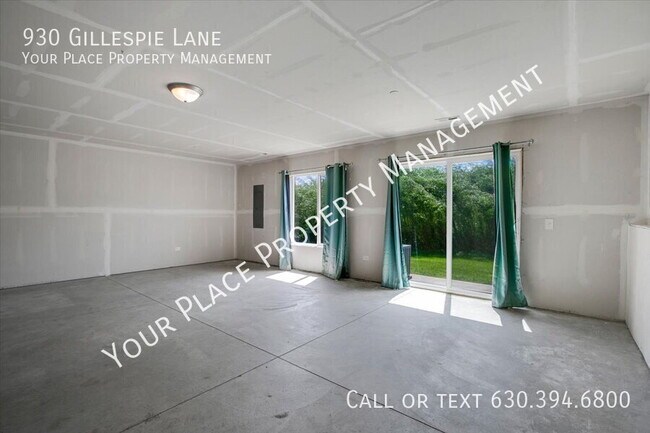 Building Photo - 930 Gillespie Ln