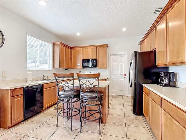 Building Photo - 228 Cassia Dr