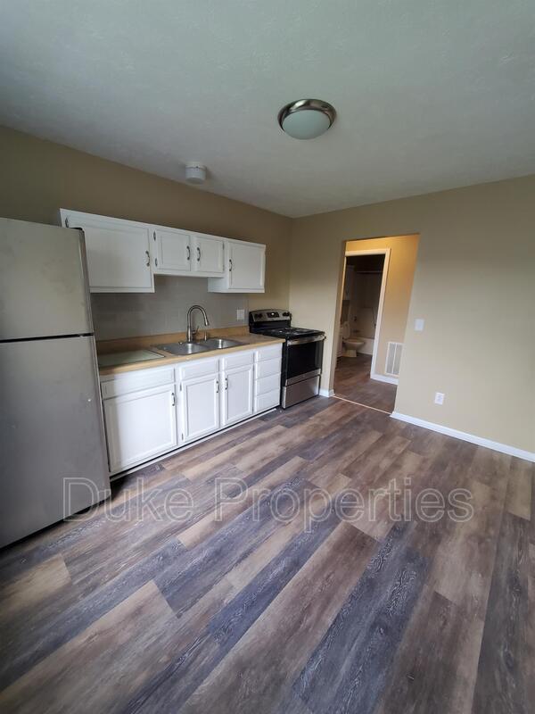 Building Photo - 70 Market St