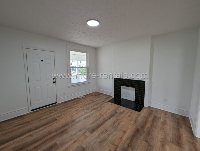 Building Photo - 1237-1239 Atcheson St