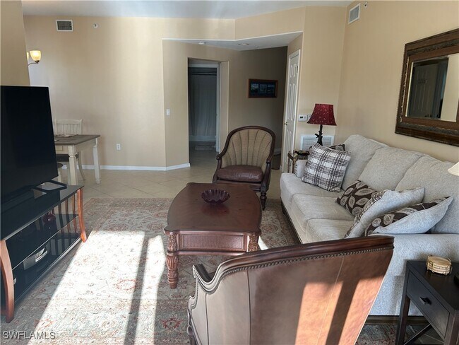 Building Photo - 1390 Tiffany Ln