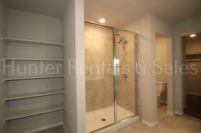 Building Photo - 5106 Brody Dr