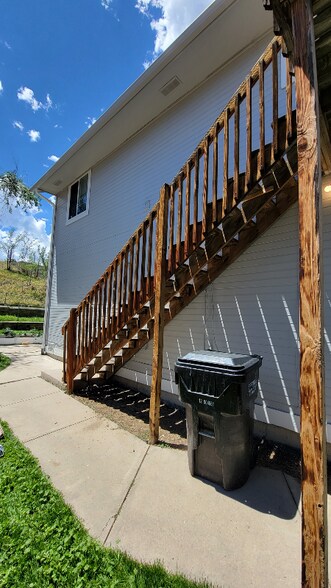 Building Photo - 2509 Wheeler Ave