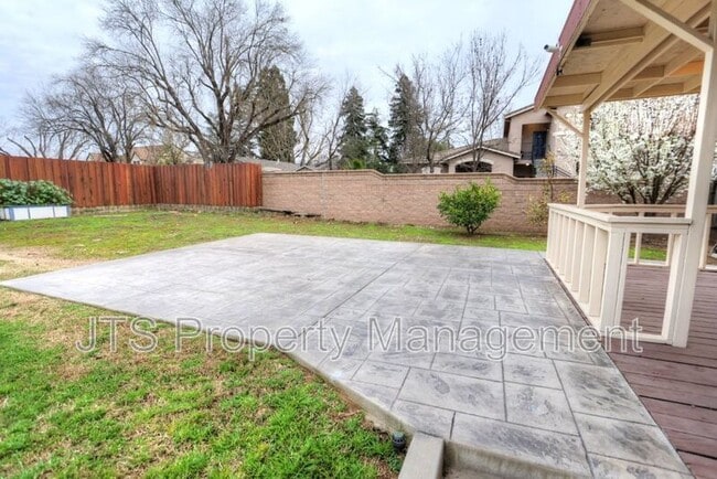 Building Photo - 2000 Belcot Rd