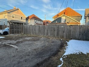 Building Photo - 1338-40 Barth