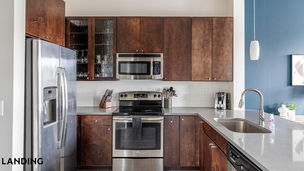 Building Photo - 3501 Ross Ave