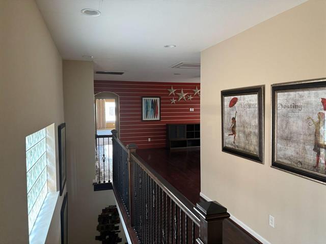 Building Photo - 3611 Carlsbad Way