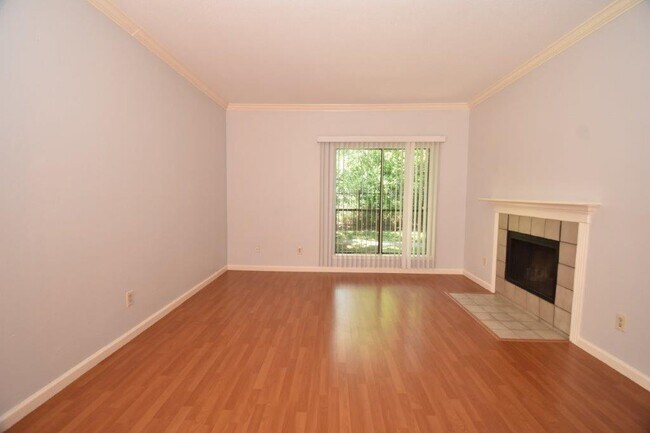 Building Photo - 6602 Harbor Town Dr