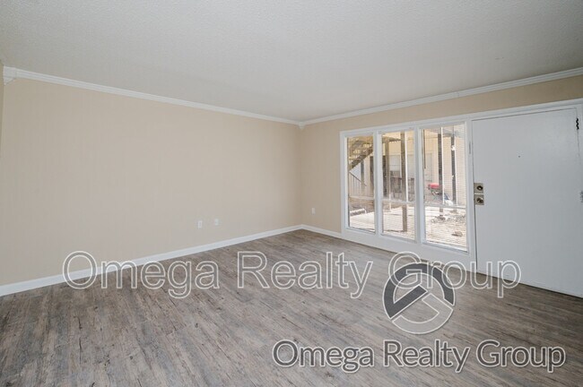 Building Photo - 4724 S Court St