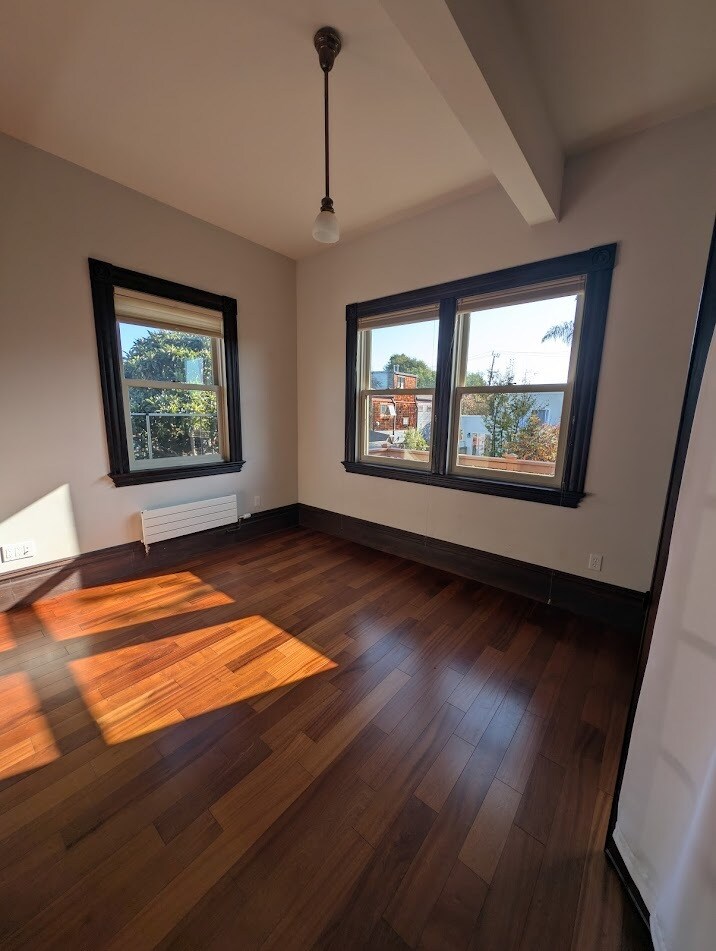 Building Photo - 1418 67th St