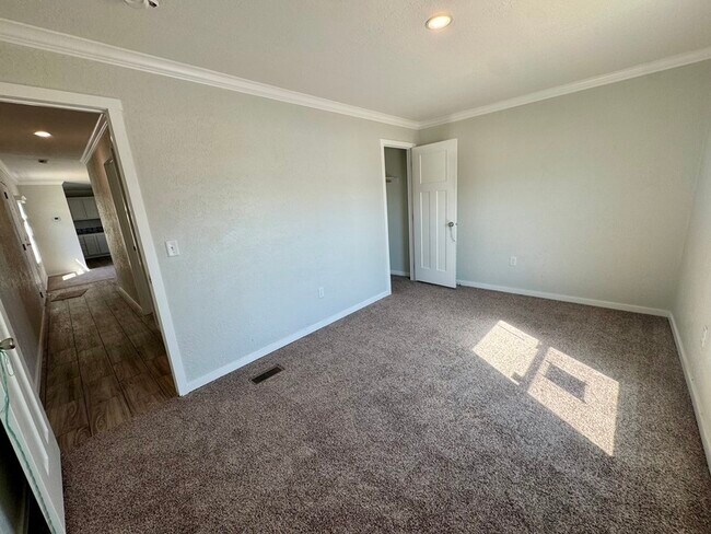 Building Photo - 5109 Caicos Calle