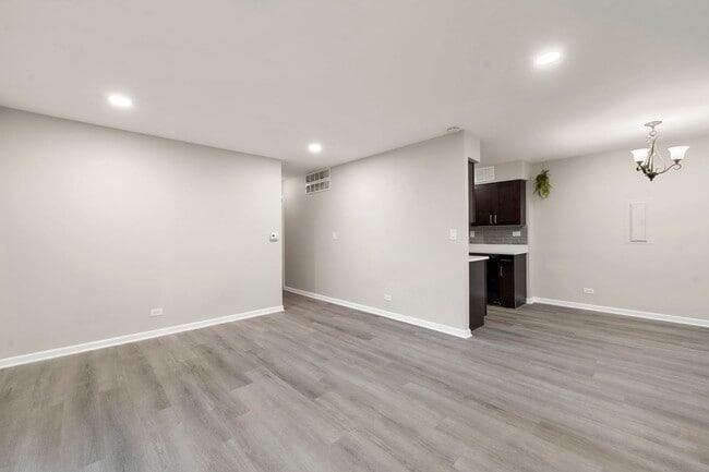 Building Photo - 602 Bryn Mawr Ct