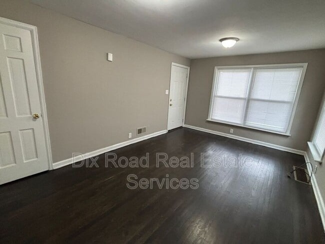 Building Photo - 1111 Richmond Ave