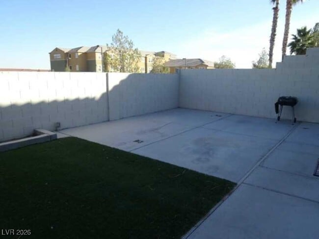 Building Photo - 8201 Distant Star