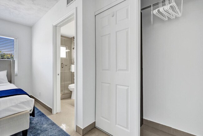 Building Photo - 905 N Federal Hwy