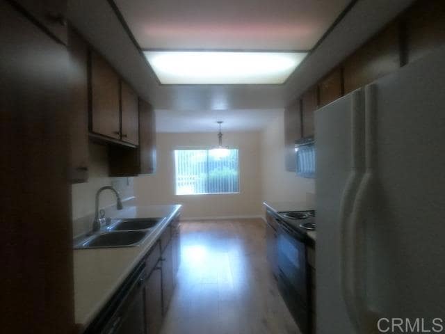 Building Photo - 1677 Melrose Ave