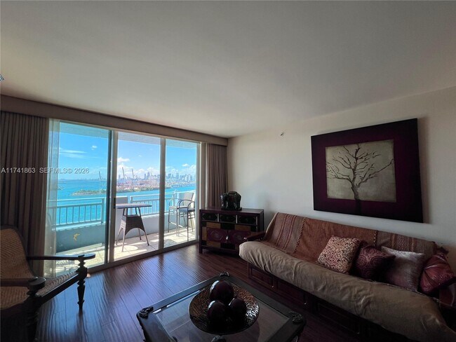 Building Photo - 90 Alton Rd