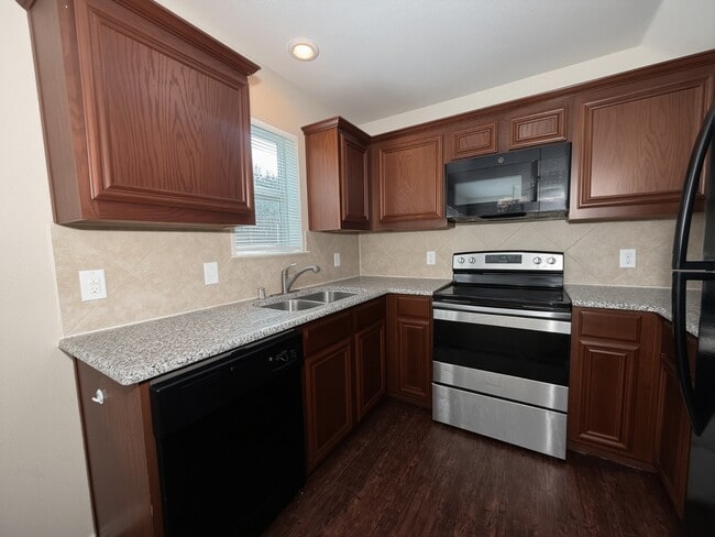 Building Photo - 1408 Park Pl