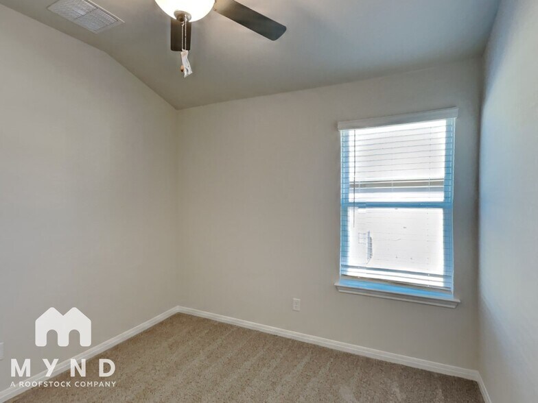 Building Photo - 2828 Mill Run Bnd