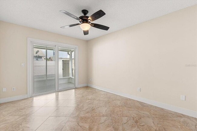 Building Photo - 1208 Roma Ct
