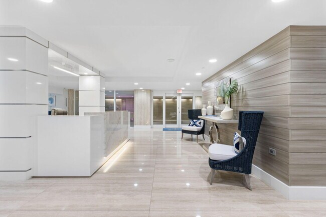 Building Photo - 2773 S Ocean Blvd