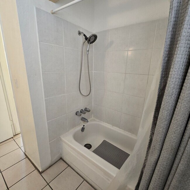 Building Photo - 701 W Soto St