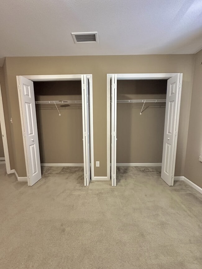 Building Photo - 2627 Spring Creek Hwy