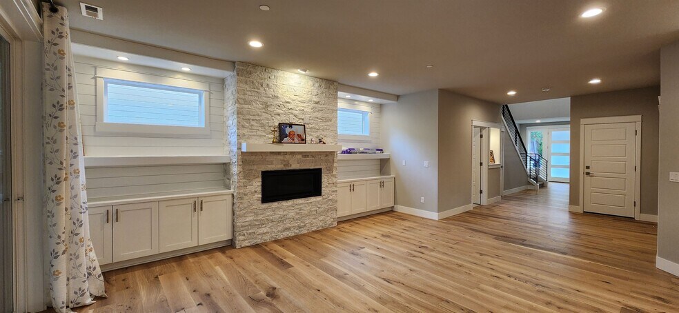 Building Photo - 2310 N 179th St