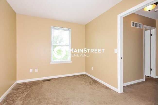 Building Photo - 3 Bedroom Pet-Friendly Home in St Peters, ...