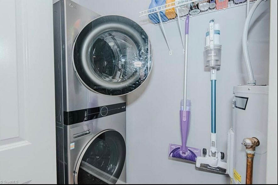 Building Photo - 302 Campus Walk Trl