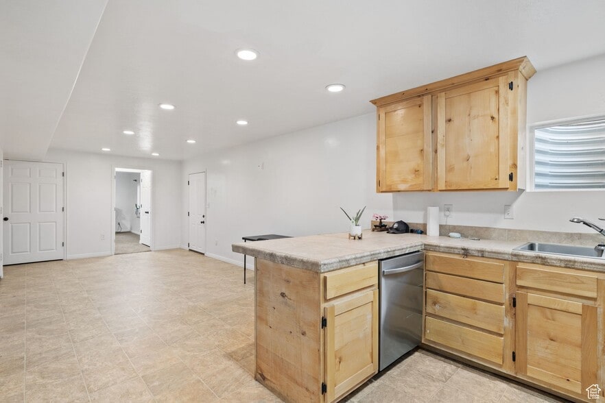 Building Photo - 1297 S 950 W