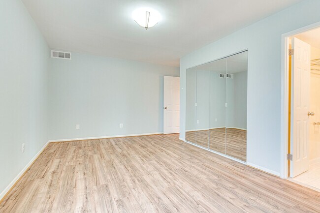 Master Bedroom - 6143 Leesburg Pike