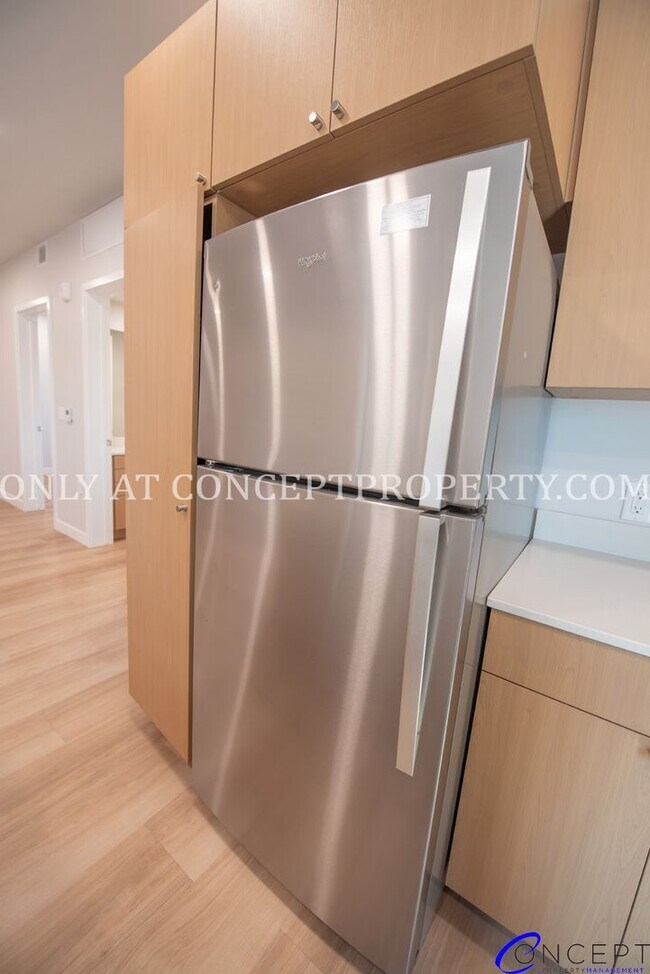 Building Photo - Modern Design, Exceptional Space: Discover This 3-Bedroom Residence at Studio Crossing! ***ONE MO...