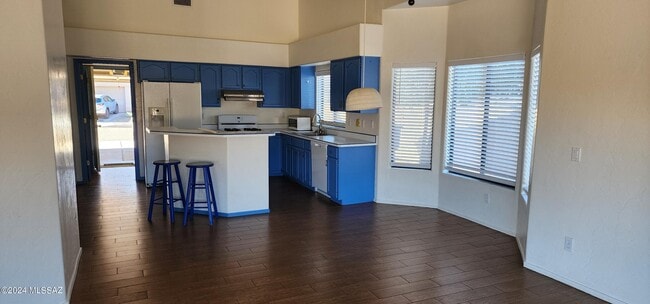 Building Photo - 7659 E Park View Dr