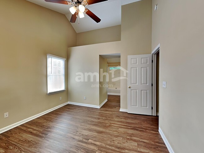 Building Photo - 3100 Twatchman Dr