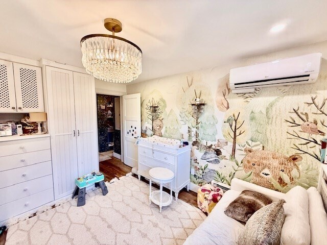 Building Photo - 480 Commercial St