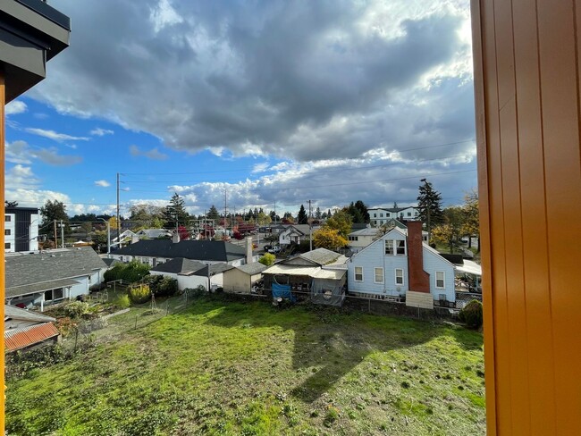 Building Photo - Fantastic 2 Bed 1 Bath - N. Portland - Arb...