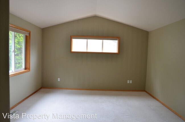 Building Photo - 3 br, 2.5 bath House - 16218 131st Ave Ct E