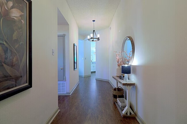 Building Photo - 1305 Marigold Way