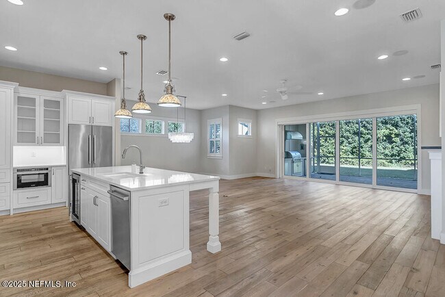 Building Photo - 94 Fairway Wood Way
