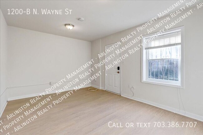 Building Photo - 1200-B N Wayne St
