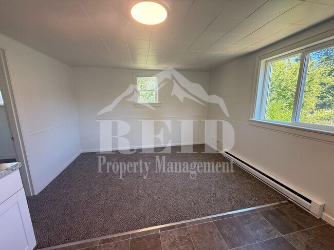 Building Photo - 1113-1113 1/2 N Cambrian Ave