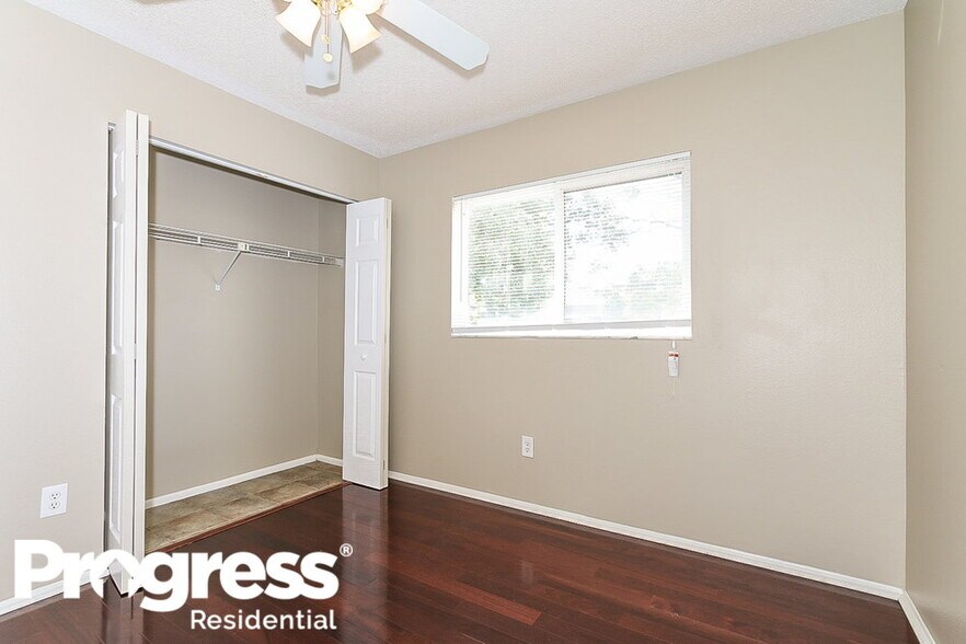 Building Photo - 13414 Laraway Dr