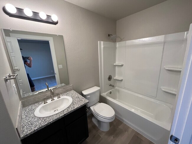 Building Photo - 1207 Bajada St.