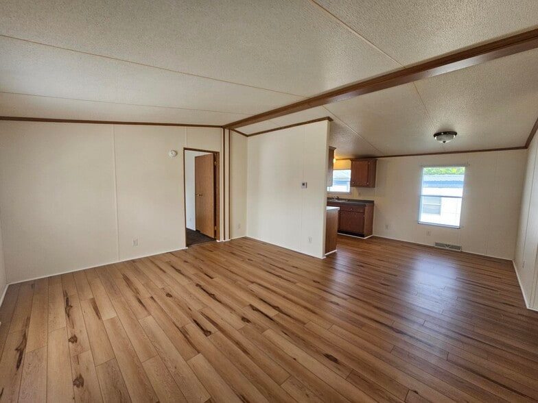 Building Photo - 27 Millstream Ct