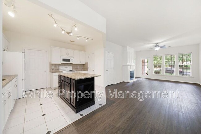 Building Photo - 15011 Santa Lucia Dr