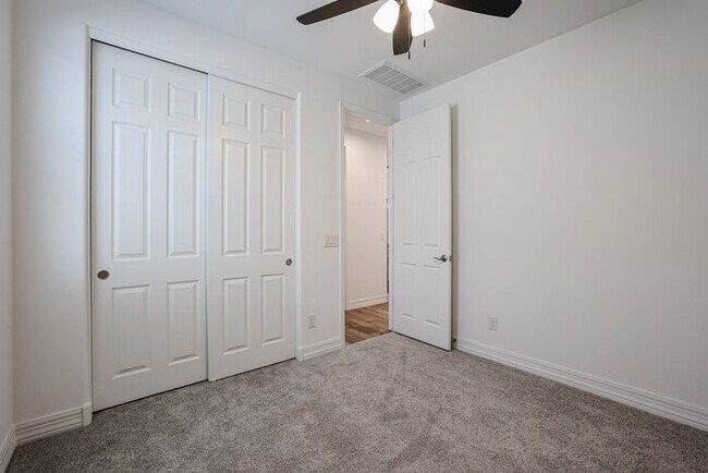 Building Photo - Beautiful Home in the Highly Desirable Vistancia Community of Peoria