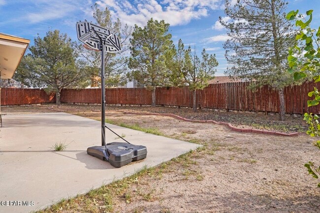 Building Photo - 1821 Ed White Way